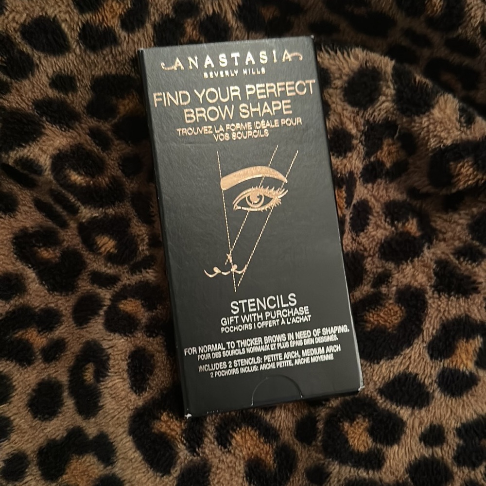 Anastasia 💕4 for 30 💕Beverly Hills Stencils